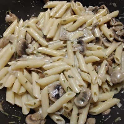 Pâtes champignons créme et estragon 