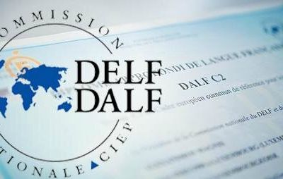 "Asseyez-vous je vous prie.."