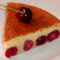 Clafoutis à la cerise (à la purée et au lait d'amande)