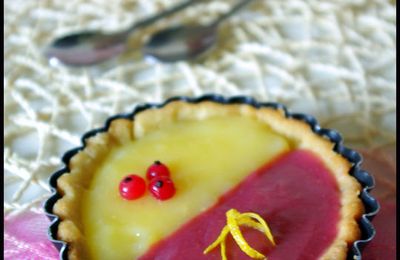 Tartes bicolores au lemon & fruits rouges curd