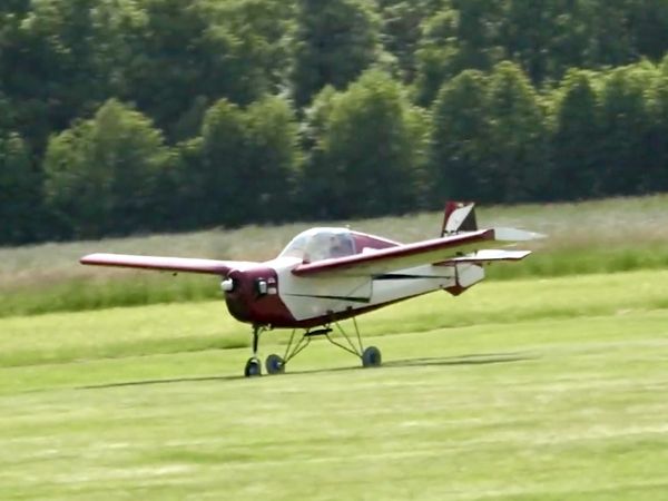 Le Tipsy Nipper RC : un modèle d’avion de tourisme belge.