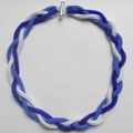 Collier bleu tressé