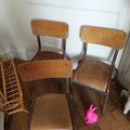 Les petites chaises de maternelle écolier (54 cm de hauteur) il en reste 2