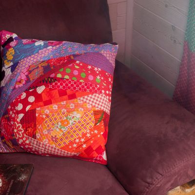 DIY coussin pour finir les chutes de chutes de tissus