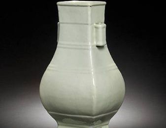 A 'Ru-type' archaistic pear-shaped vase, hu, Yongzheng seal mark and of the period