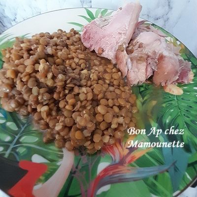 Jarret demi-sel aux lentilles et honte encore à une grande surface