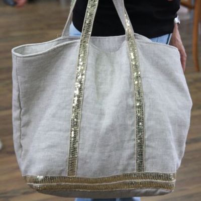 Des cadeaux, des sacs vanessa Br..no !!!