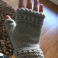 Les susie's reading mitts