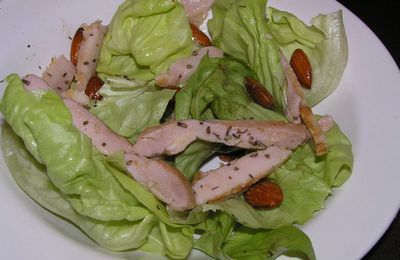 Salade de poulet aux amandes