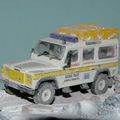 Corgi - Land Rover Defender 110 Search & Rescue Team