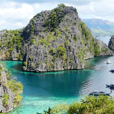 Voyage aux Philippines - découverte de l'île de Coron en bangka