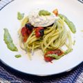 Linguine au pesto d'ail des ours et noix