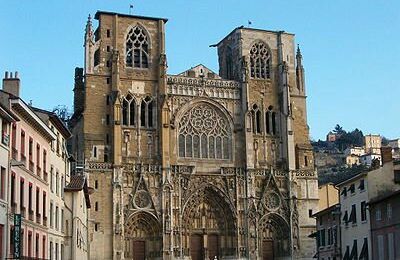 d'une cathédrale à l'autre