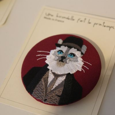 Nouvelle co de broches brodées! Miaou!!