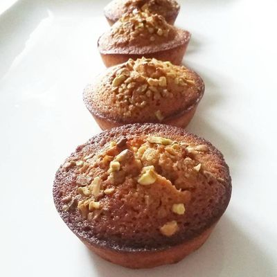 Financiers amandes, pistaches et sucre complet