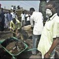 NIGERIA: A CAUSE DU VANDALISME...UN OLEDUC EXPLOSE BILAN AU MOINS 269 MORTS SELON LA CROIX ROUGE
