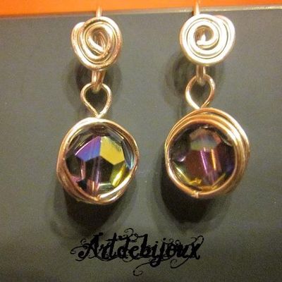 Boucles d'oreilles plaquées argent en cristal Mauve