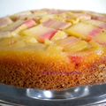 Gâteau à la rhubarbe, façon tatin