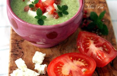 Soupe froide de courgette à la menthe et féta au cumin