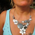 collier gris 26 euros