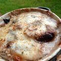 Cocotte de Champignons à la Crème et filets de Volailles grillés