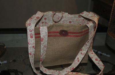 sac en lin rayé rouge intérieur fleuri
