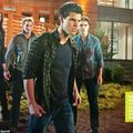 Nouvelles  images/scans de Twilight 4 - Révélation 1ère partie (People Mag)