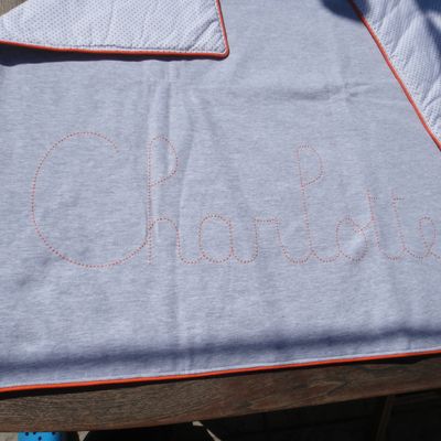 Les couvertures de Charlotte et Anaïs