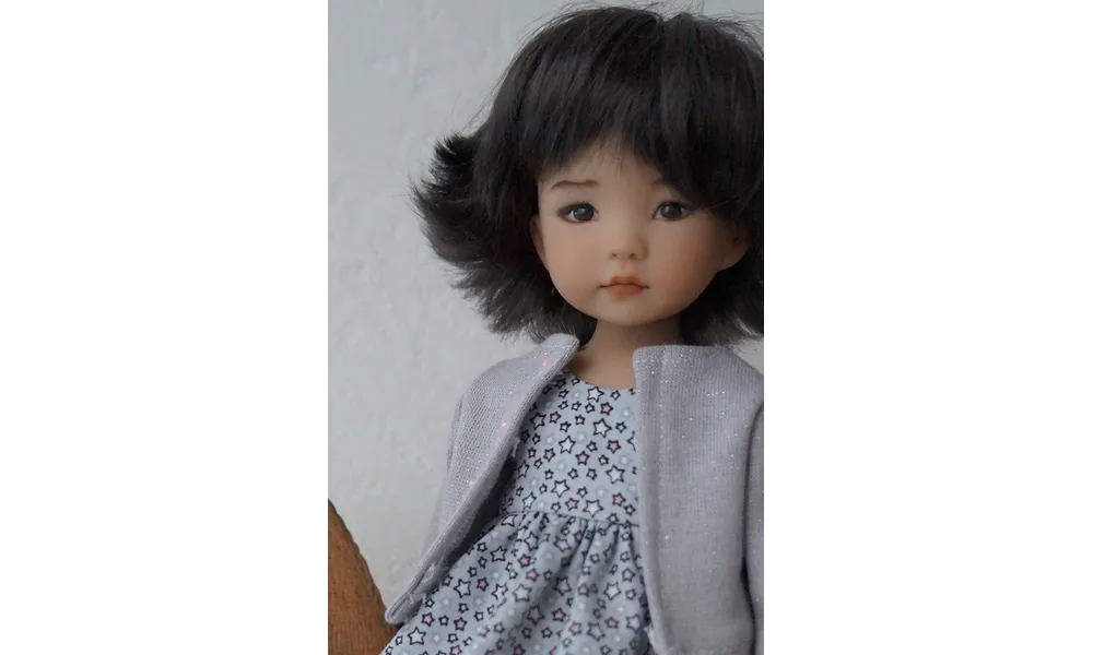 Tenue d'hiver pour Little Darling de Dianna Effner , Jin de Géri Uribe 