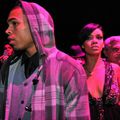 Rihanna et Chris Brown fêtent Thanksgiving en amoureux ...