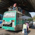 Chronique Elia - un bus local au Laos