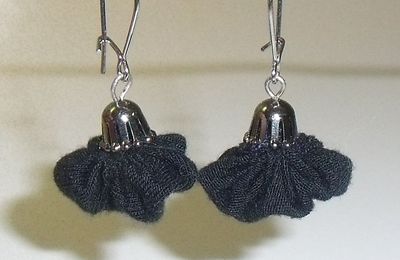 Boucles d'oreilles fleur Yoyo en tissu