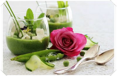 Verrine de petits pois à l'anglaise...Une entrée rafraîchissante et haute en couleurs.....Vous allez étonner et séduire...