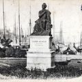 Statue Casimir Delavigne, place Gambetta