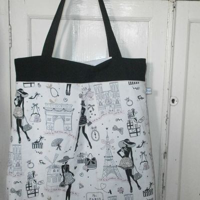 Grand sac et trousses Moi Paris