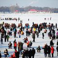 Les habitants de Harbin célèbrent le Nouvel An sur la glace 