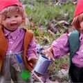 Les lutins des bois et les champignons peints