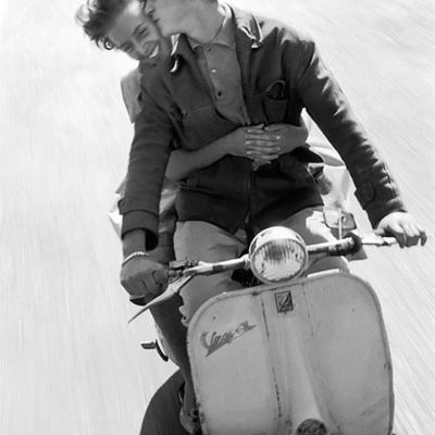 "UNE VIE EN PRESQUE ROSE" Aglaé Vadet