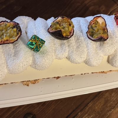 Bûche exotique mangue coco passion