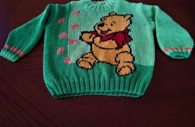 Pull Winnie l'ourson 2 ans