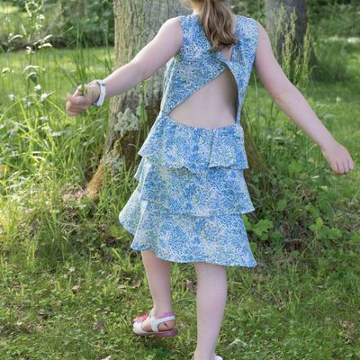 Ah ! Une robe dos-nu