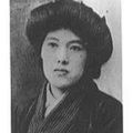 Yosano Akiko / (与謝野晶子 (1878 – 1942) : « le printemps est si court… »