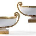 Paire de coupes montées en porcelaine de Sèvres et bronze doré. Par François Rémond, 1783. Epoque Louis XVI