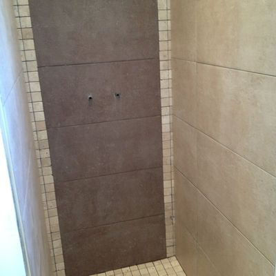 Début des faïences au rdc