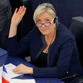  UE: les commissaires lancent la charge contre Le Pen