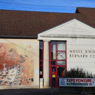 Les scolaires à la découverte de l'exposition peintures des adultes