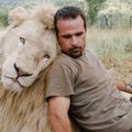 KEVIN RICHARDSON - L'HOMME QUI PARLE AUX LIONS ...