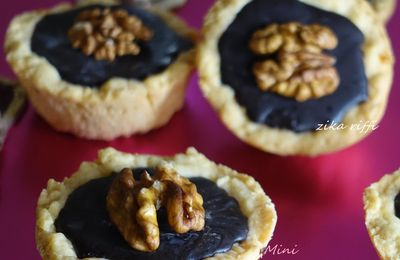 MINI-TARTELETTES CHOCOLAT ET CARAMEL BEURRE SALÉ