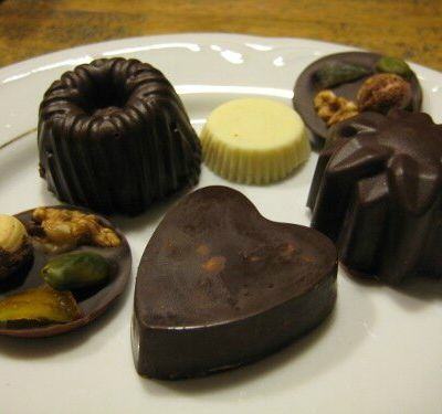 Balbutiements de chocolats maison, on essaie le  tempérage ...
