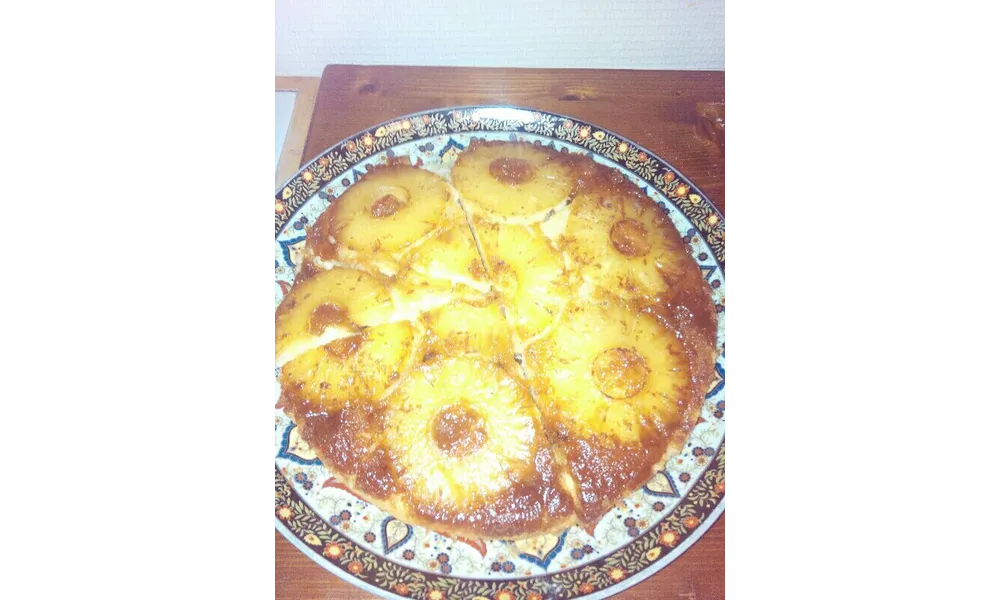 GÂTEAU RENVERSÉ À L'ANANAS